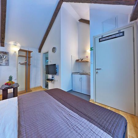 Ferienwohnung Studio Sime Split Zimmer foto