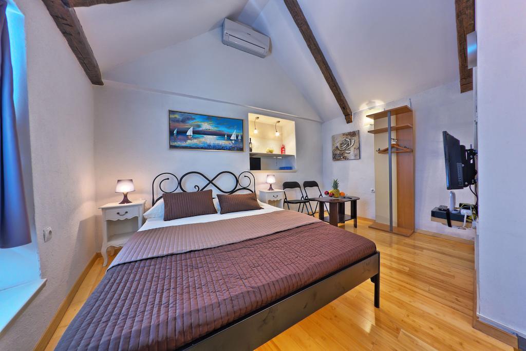 Ferienwohnung Studio Sime Split Zimmer foto